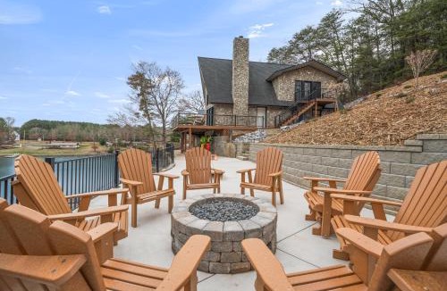 Taylorsville House | Heron's Cove with Dock & Kayaks