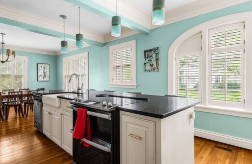 Hickory House | Hickory Home Near Downtown & Lake + Pet Friendly