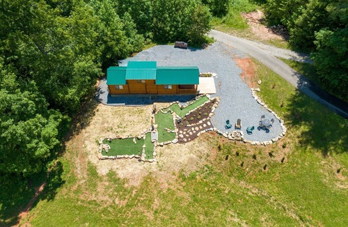 Robbinsville Cabin | Hidden & Cozy Mountain Gem ~ Tail of the Dragon!