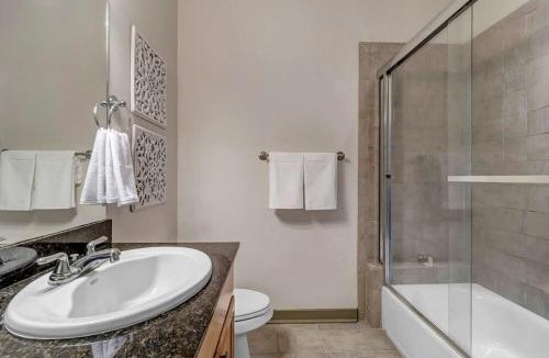 Springfield House | Hidden-Gem 2B Towhhouse in Springfield Close to DT and Stadium!