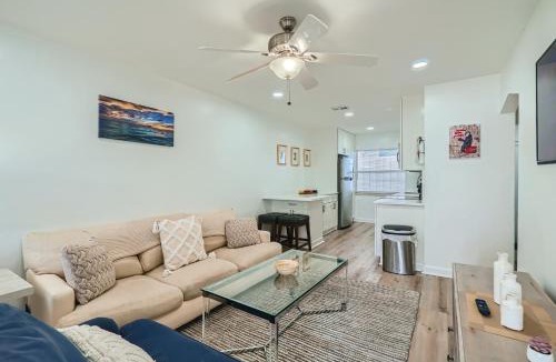 Singer Island Apartment | Hidden Oasis * Stunning 2 BR * Sunset Shores