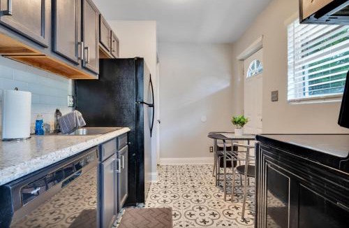 Mechanicsville House | Hideaway in The Hood - Reno'd Mechanicsville Apt!