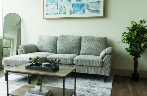 Peachtree Center Apartment | High-Rise Stay Downtown Atlanta
