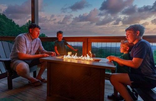 Saluda House | High Top Refuge at Saluda Mountain Retreats