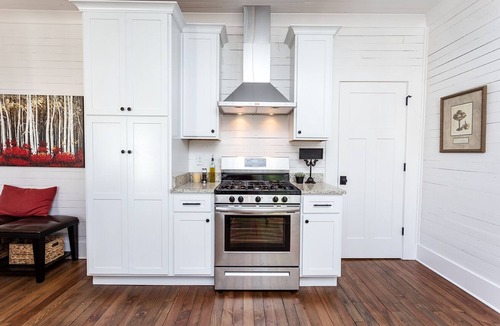 Cleveland House | Highland Gold+ Gather Family+Friends+make memories