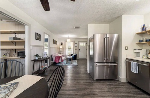 Fort King District House | Highland Hideaway