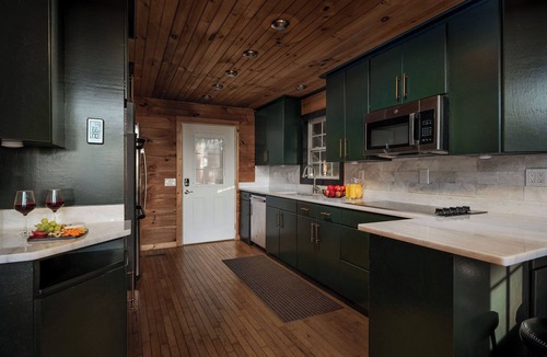 Walnut Mountain Cabin | Highland Pines Overlook -Hot Tub, Sauna, Fire Pit, Games and UNBEATABLE VIEWS