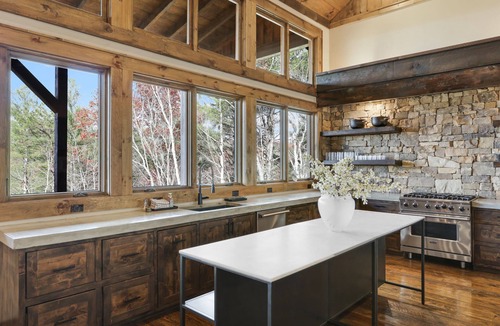 Morganton Cabin | Highland Red House - NEW construction luxury lodge with Mountain Views