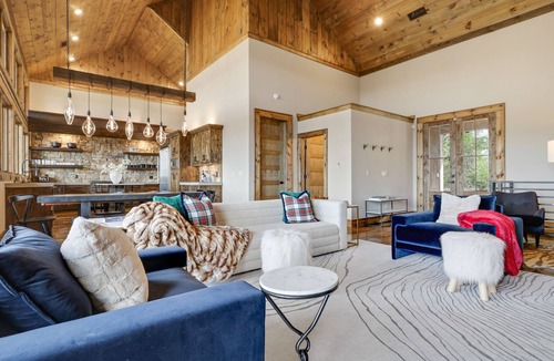 Morganton Cabin | Highland Red House - NEW construction luxury lodge with Mountain Views