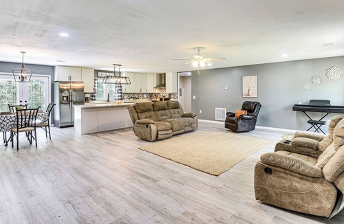 Silver Springs House | Hike, Fish & Explore: Retreat in Silver Springs!