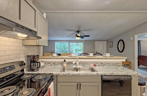 Wiley House | Hike Tallulah Gorge from Modern Secluded retreat