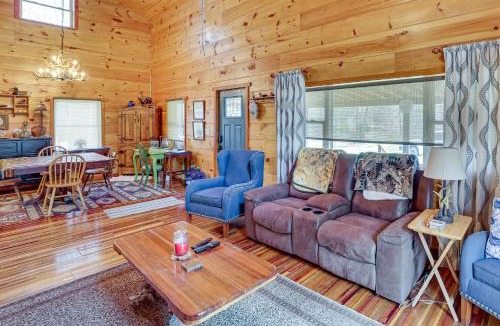 Pikeville House | Hike & Unwind - Quiet Wooded Getaway in Pikeville