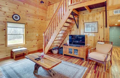 Pikeville House | Hike & Unwind - Quiet Wooded Getaway in Pikeville