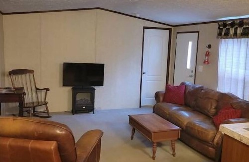 Greeneville Cabin | Hikers Hangout