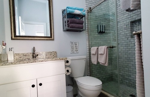 Juno Beach House | Hilltop Ocean Side Paradise near Roger Dean Stadium, Loggerhead Turtle Sanctuary