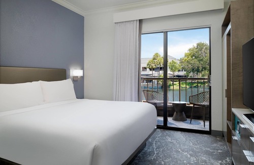Boca Raton Hotel | Hilton Boca Raton Suites