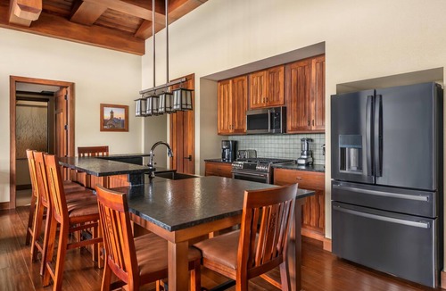 Ridgedale Hotel | Hilton Grand Vacations Club Long Creek Ridgedale