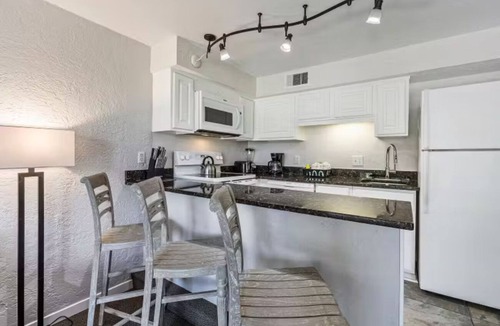 North Forest Beach Resort | Hilton Head Escape | Pool, Tennis, Pickleball & Easy Walk to Coligny Beach