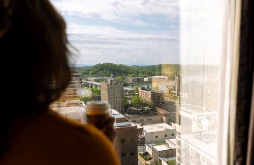 Downtown Knoxville Hotel | Hilton Knoxville