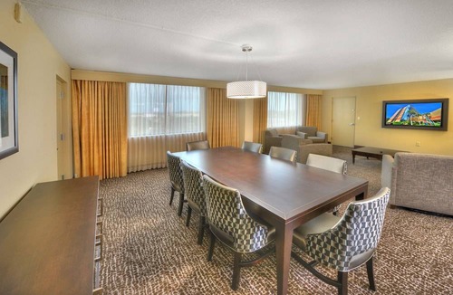 Altamonte Springs Hotel | Hilton Orlando/Altamonte Springs