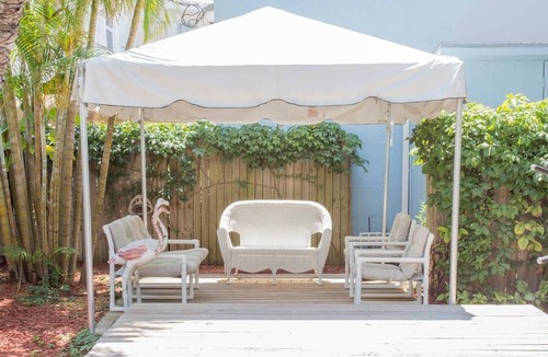 Pass-a-Grille Condo | Historic 8th Ave, 5 Bedroom, Pass-a-Grille, 1-Min From Beach, Sleeps 16