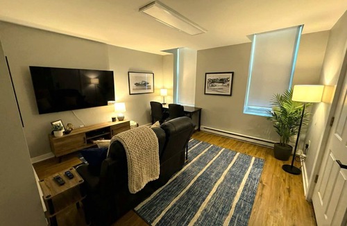 Wilmington Apartment | Historic Apt: King Bed & Workspace