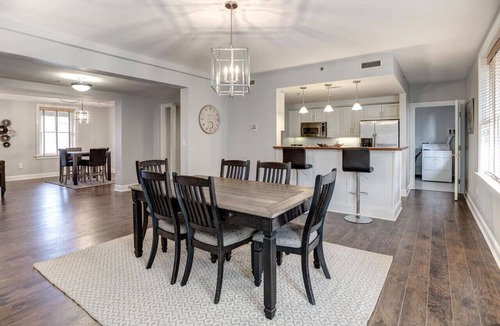 Asheville Condo | Historic Biltmore Area Renovated Condo
