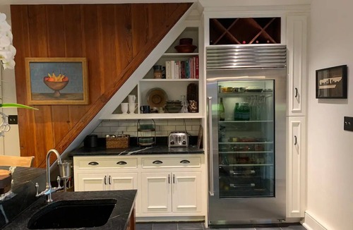 Mount Vernon Condo | Historic Boyd Harvey House and Grounds 2 Bedroom Home by RedAwning