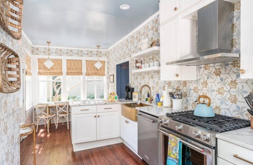 Downtown Charleston House | Historic Charm | The Bee & Blossom