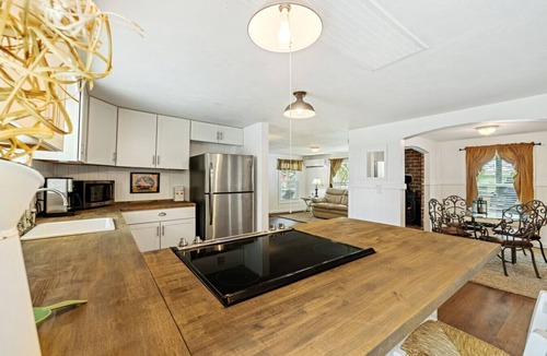 Cedar Key House | Historic cottage in quiet neighborhood