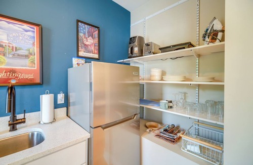 Bristol Apartment | Historic Downtown Bristol Loft - Free Parking