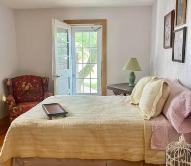 Gettysburg House | Historic Downtown Gettysburg Entire Home with Free Parking