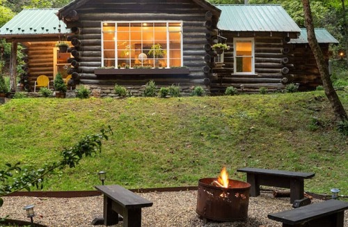 Gerton Cabin | Historic Glenna Cabin