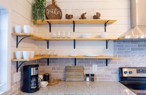 Knoxville Apartment | Historic Haven at 4th and Gill