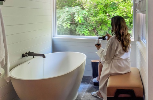 Gatlinburg Hotel | Historic Rocky Waters Inn, A Small Luxury Hotel
