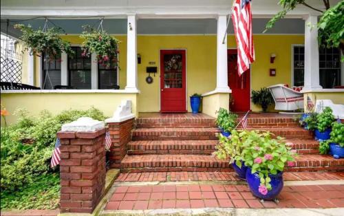 Historic District House | Historic Row Home 1 Block from Gate 1 at USNA