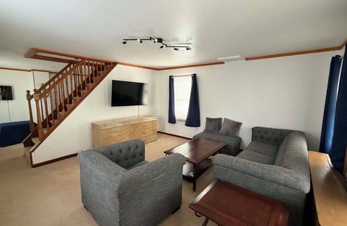 Chesapeake City House | HISTORIC WATERFRONT 2 Bedrooms/4 beds in Chesapeake City with AC