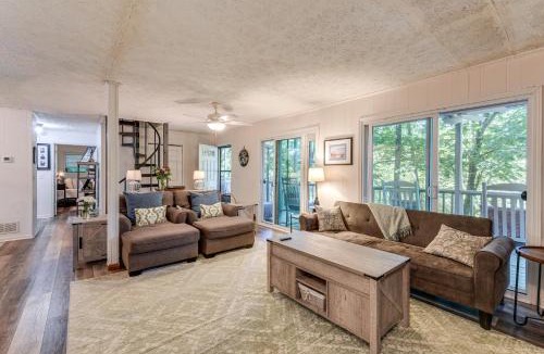 Hiawassee House | Hiwassee River Gem w/Huge Decks: Great for Groups