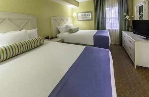 Port Canaveral Hotel | Holiday Inn Cape Canaveral Beach Resort-1BDR-suite