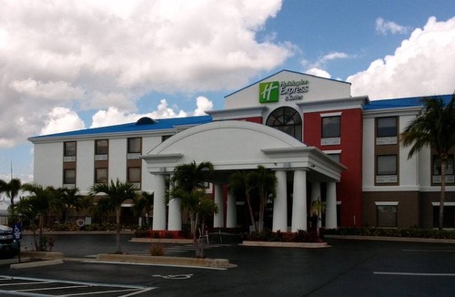 Okeechobee Hotel | Holiday Inn Express Hotel & Suites Lake Okeechobee, an IHG Hotel