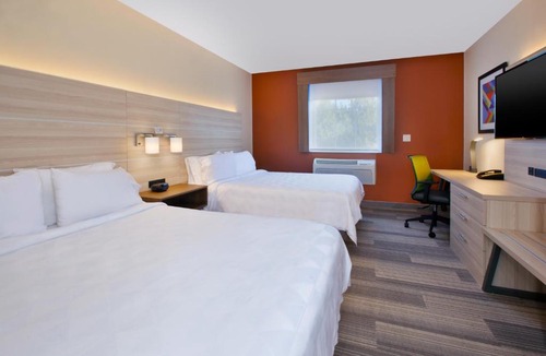 Absecon Hotel | Holiday Inn Express Absecon-Atlantic City Area by IHG