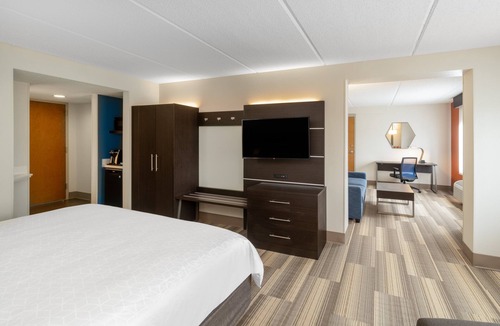 Bluffton Hotel | Holiday Inn Express Bluffton at Hilton Head Area by IHG