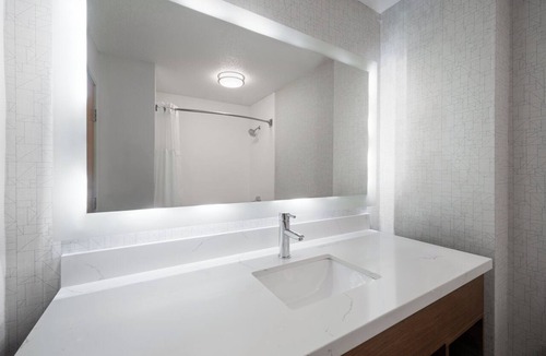 Gastonia Hotel | Holiday Inn Express Charlotte West - Gastonia by IHG.