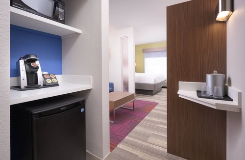 Downtown Chattanooga Hotel | Holiday Inn Express Hotel & Suites Chattanooga Downtown by IHG
