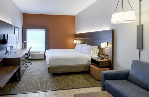 Blythewood Hotel | Holiday Inn Express Hotel & Suites Blythewood by IHG