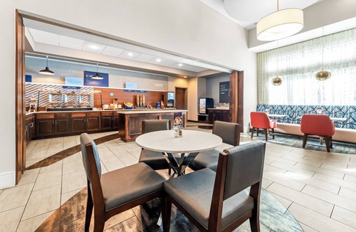 Albany Hotel | Holiday Inn Express Hotel & Suites Albany by IHG