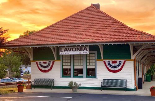 Lavonia Hotel | Holiday Inn Express Hotel & Suites Lavonia by IHG