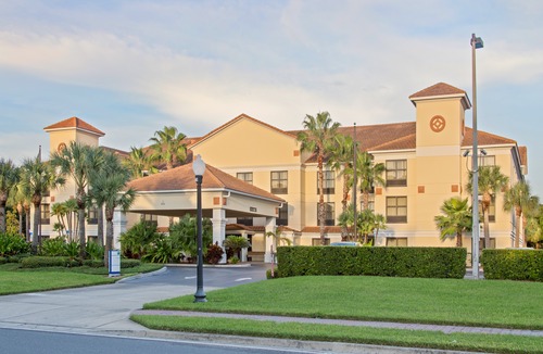 Downtown Dunedin Hotel | Holiday Inn Express Hotel & Suites Clearwater North-Dunedin, an Ihg Hotel