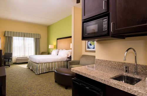 Dickson City Hotel | Holiday Inn Express Hotel and Suites Scranton by IHG