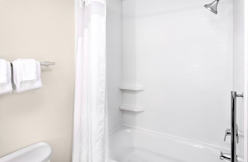 Lake Wales Hotel | Holiday Inn Express Lake Wales N-Winter Haven by IHG
